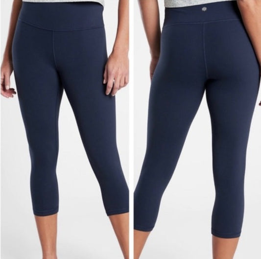 Athleta Salutation Capri leggings in blue size XXS - $10 - From J