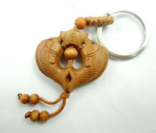 Load image into Gallery viewer, 1pcs Mahogany Three-dimensional Engraving Key Chain charm Lifelike Key Ring Car keychain for men woman wholesale
