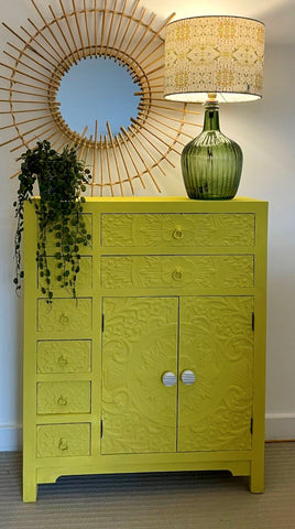 ENGLISH YELLO CHALK PAINTED CABINET