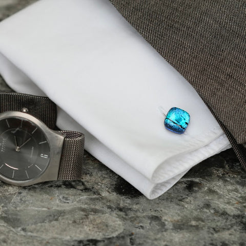 Mere Glass Cuff Link detail