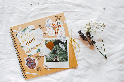 What's The Difference Between Scrapbooking and Junk Journaling? – The  Cloaked Fox