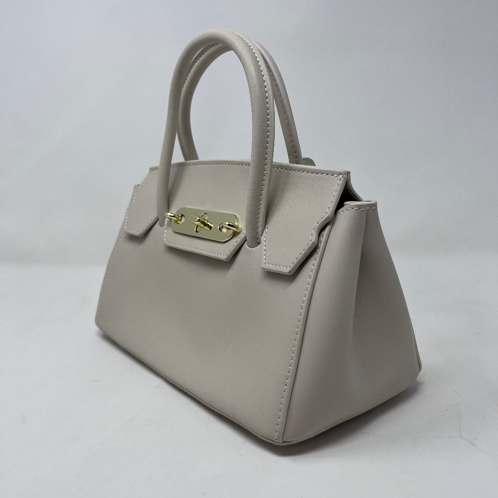 Monceau Weaved Handbag  Loxwood Le Cebas Parisien Handbags – Picayune  Cellars & Mercantile