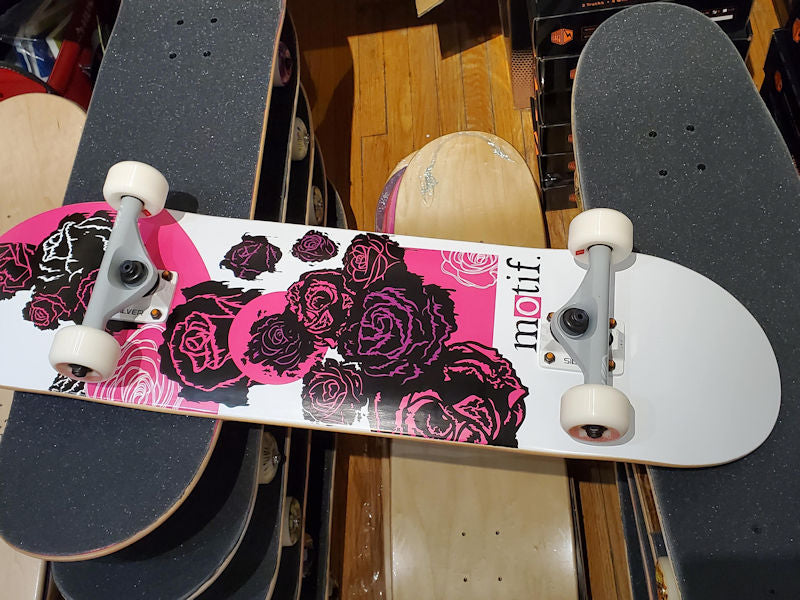 The Motif Brand "Roses - White" Complete Skateboard - artondeck.com