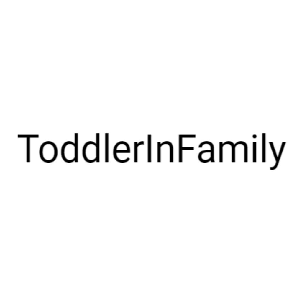 ToddlerInFamily