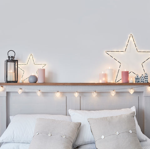 Bedroom fairy lights inspiration: fairy lights for the bedroom