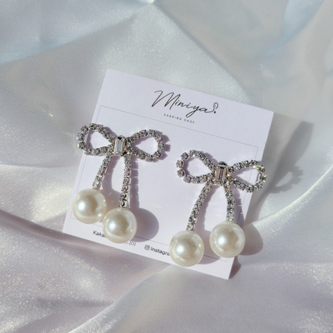 925 silver Accessories - Lovely fashion flower earrings (Ive-jangwonyoung)