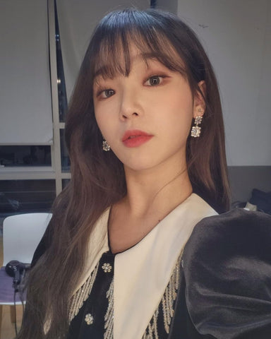 Square Luxury Jewelry 2-Tier Party Earrings (Ohmygirl-Seunghee) - 925 Sterling Silver