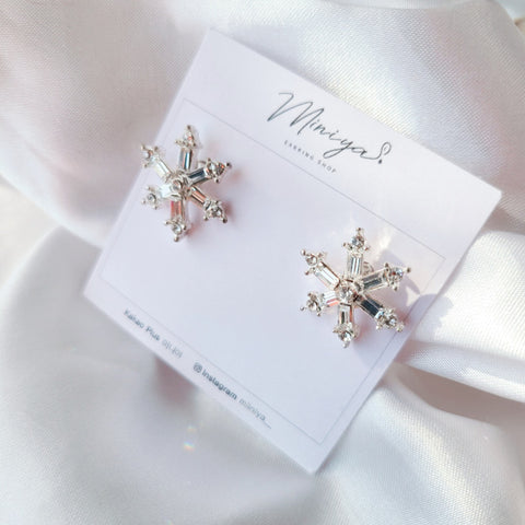 Winter snowflake earrings (Hi-key-seoi) - 925 Sterling Silver