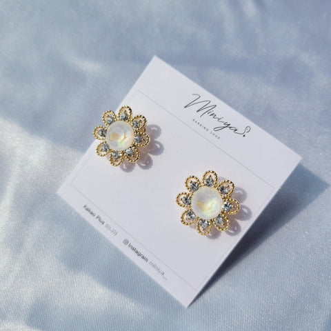 Swal Daily Flower Earring (Redvelvet-Joy) - 925 Sterling Silver