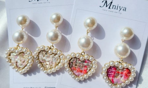 Heart tweed earrings