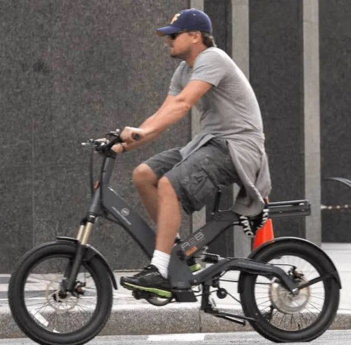 Leonardo DiCaprio, e-bike