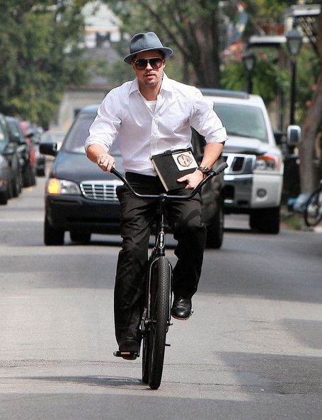 Brad Pitt, e-bike