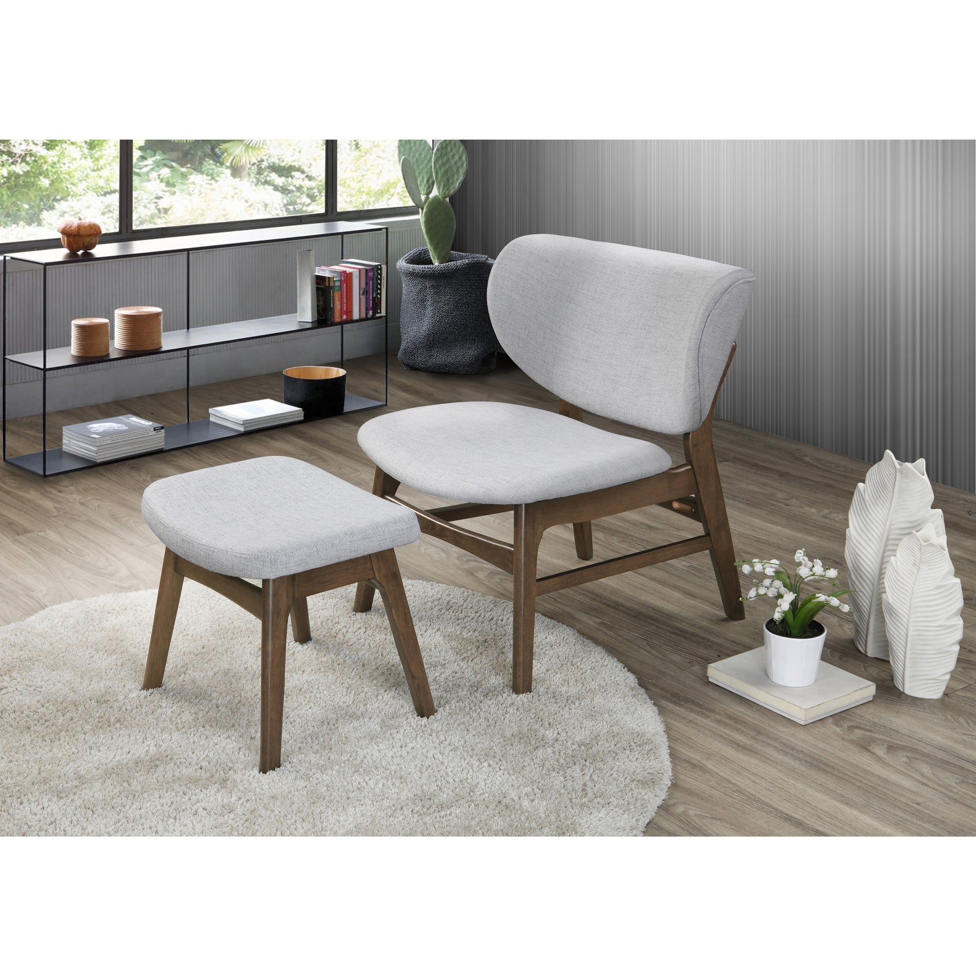 Emma Lounge Chair and Ottoman