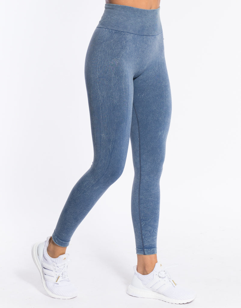 Echt Apparel Echo Apparel Leggings Gray Size M - $26 (44% Off