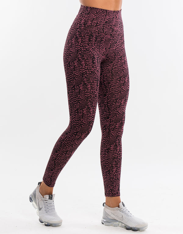 Echt Scrunch Leggings Redfin  International Society of Precision