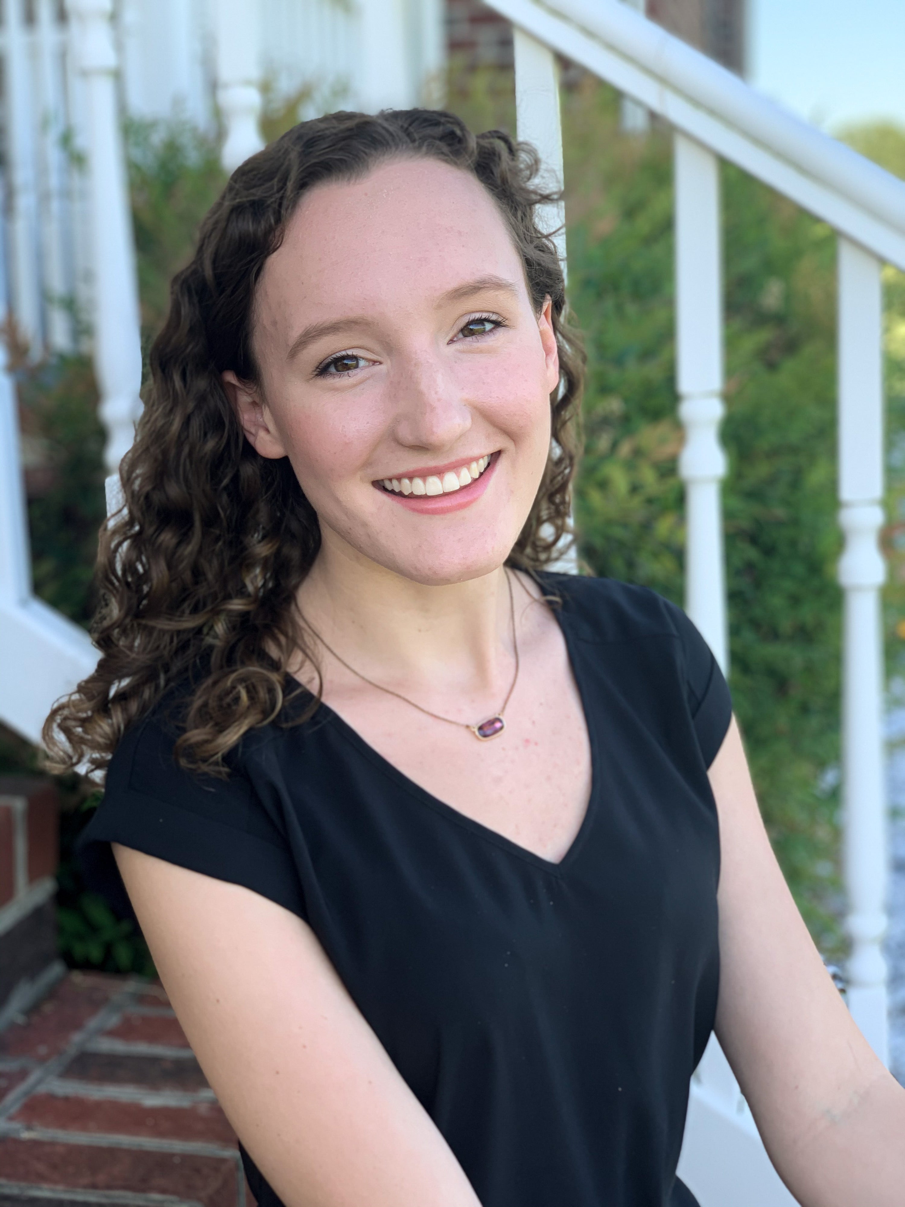 Headshot of Dakotah Forbes, owner of Dakotah Marie Designs