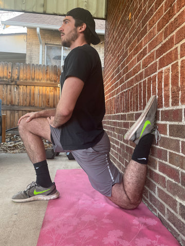 psoas stretch: hip flexor couch stretch