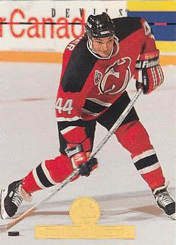 1994-95 Leaf #55 Theo Fleury Calgary Flames