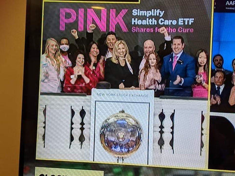 PINK Fund NYSE New York Stock Exchange Ringing the bell breast cancer survivor allison luci art allie for the soul allison carney susan G Komen advocate NYC October 2021 Pink