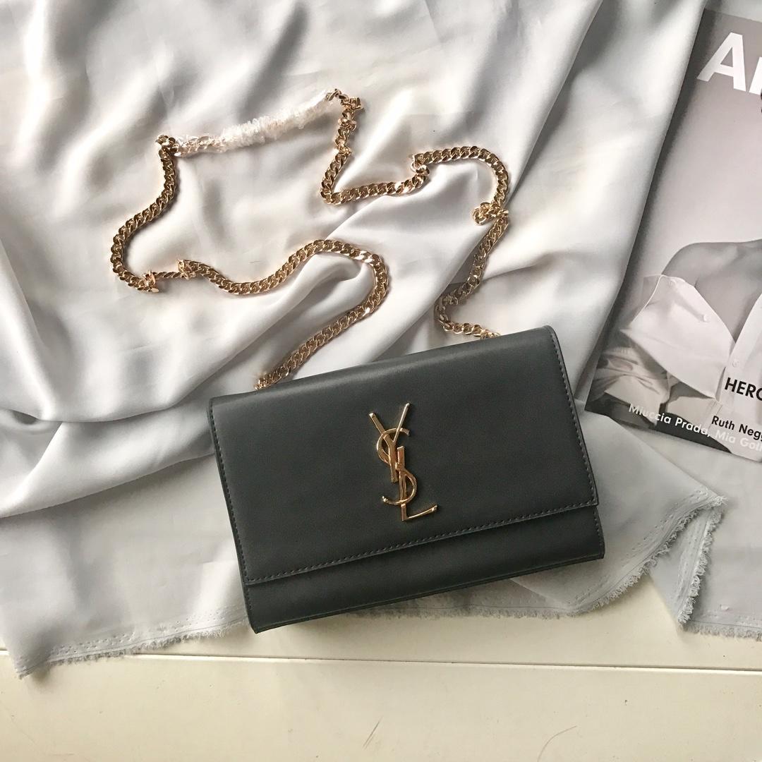 YSL SAINT LAURENT WOMEN'S LEATHER KATE INCLINED CHAIN SHOULD