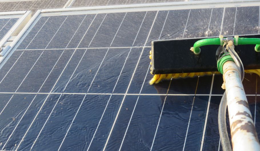 Commercial Solar Panel Cleaning