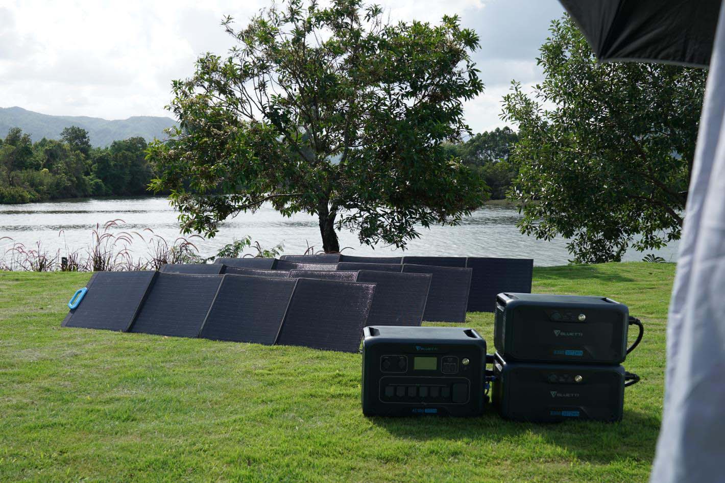 solar panel set up for camper