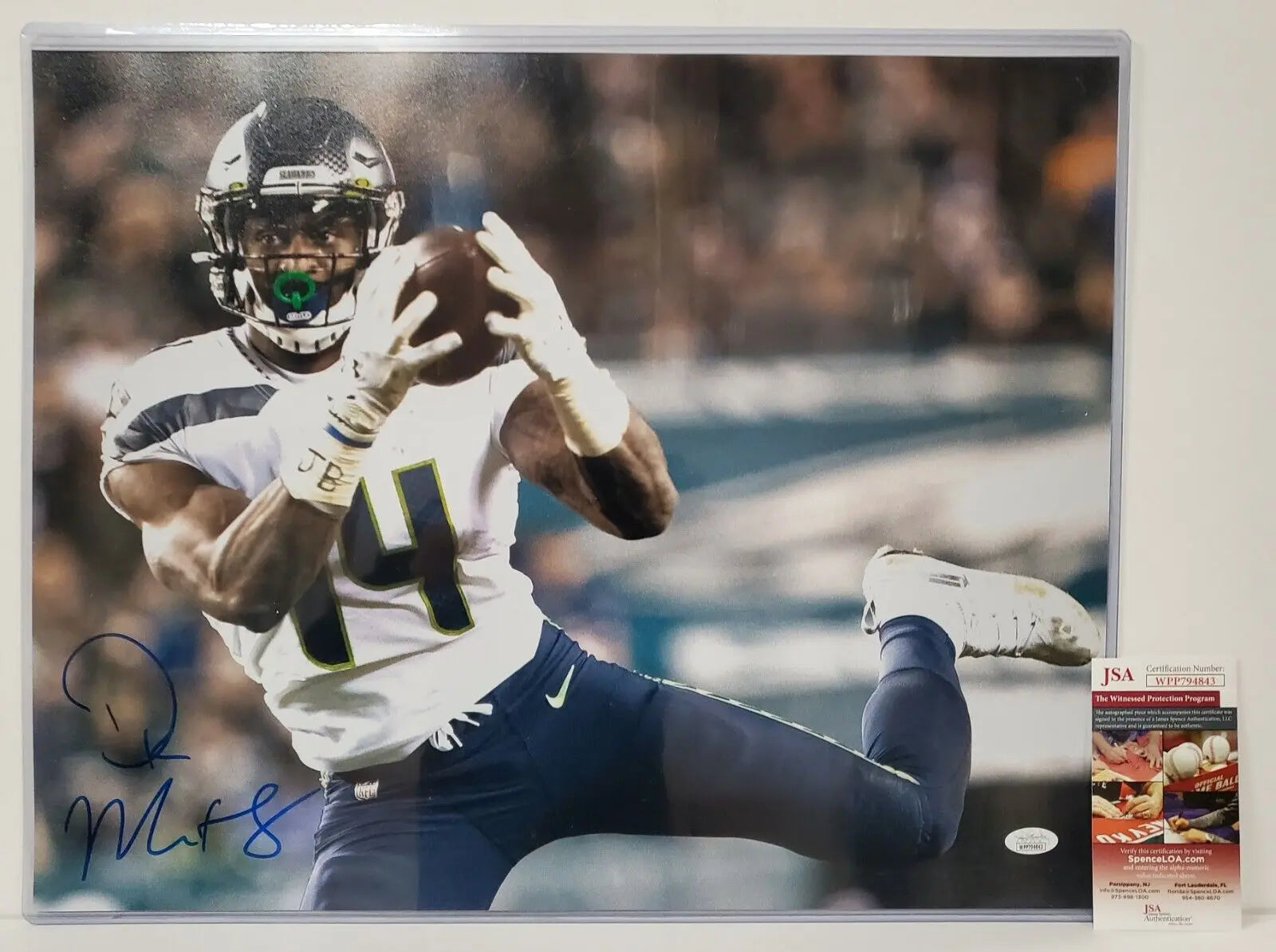 Seattle Seahawks Dk Metcalf Autographed Signed 16X20 Photo Jsa Coa