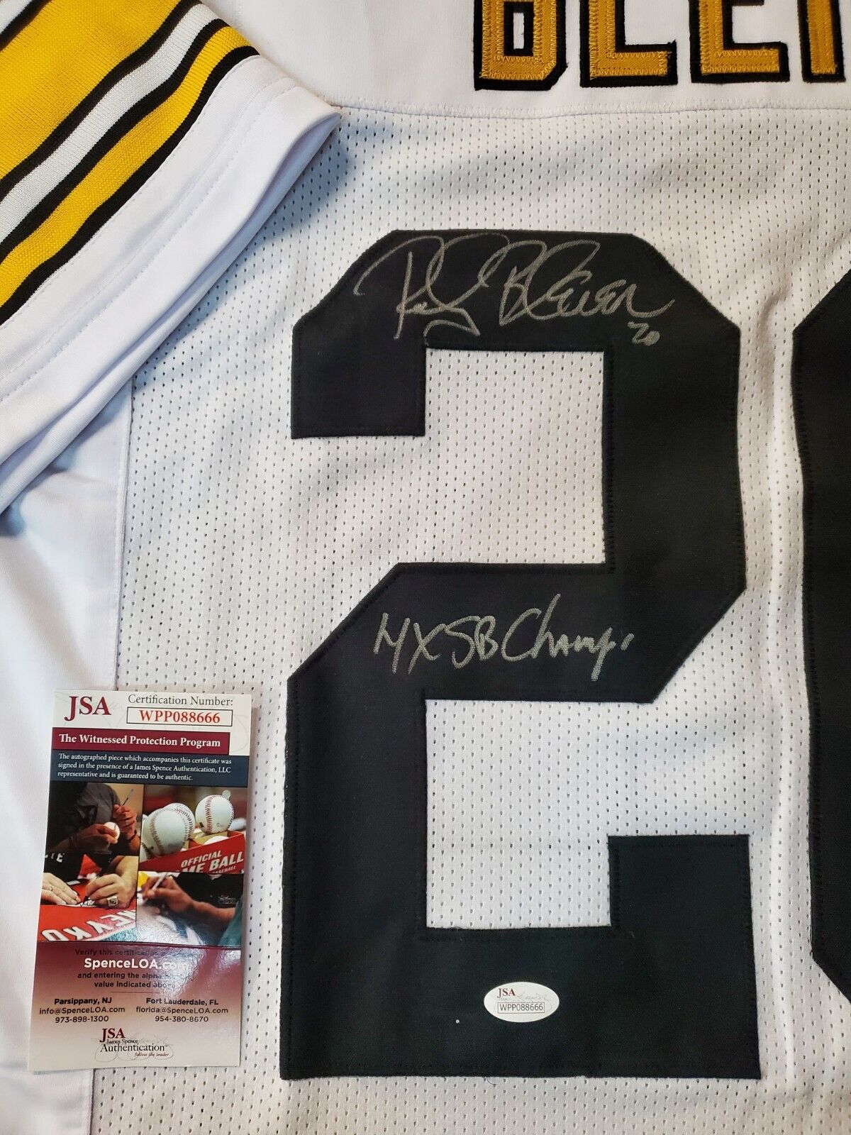 Lot - PITTSBURGH STEELERS MERRIL HOGE #33 SIGNED JERSEY SIGNATURE NOT  AUTHENTICATED NO COA