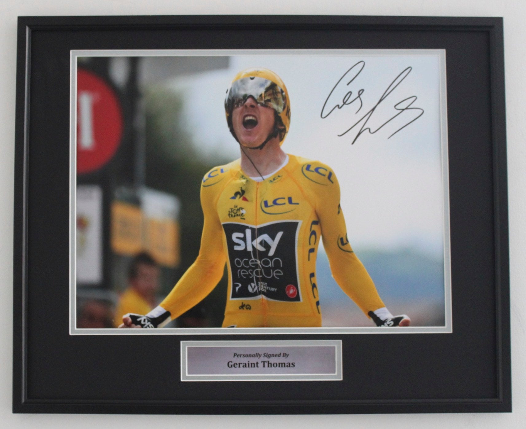 geraint thomas autograph