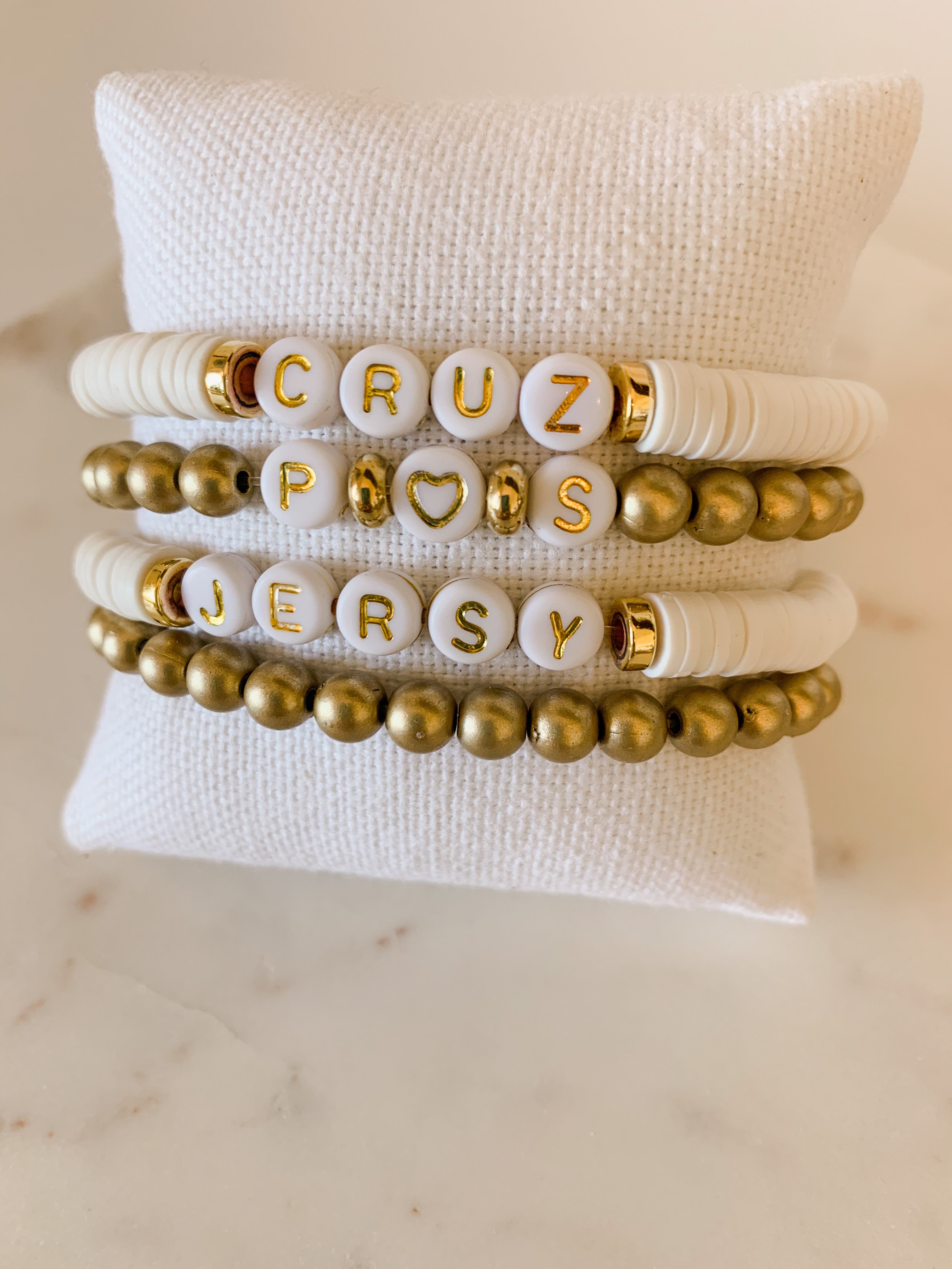 Personalized bead bracelet {black & gold letters) – bellareyjewelry