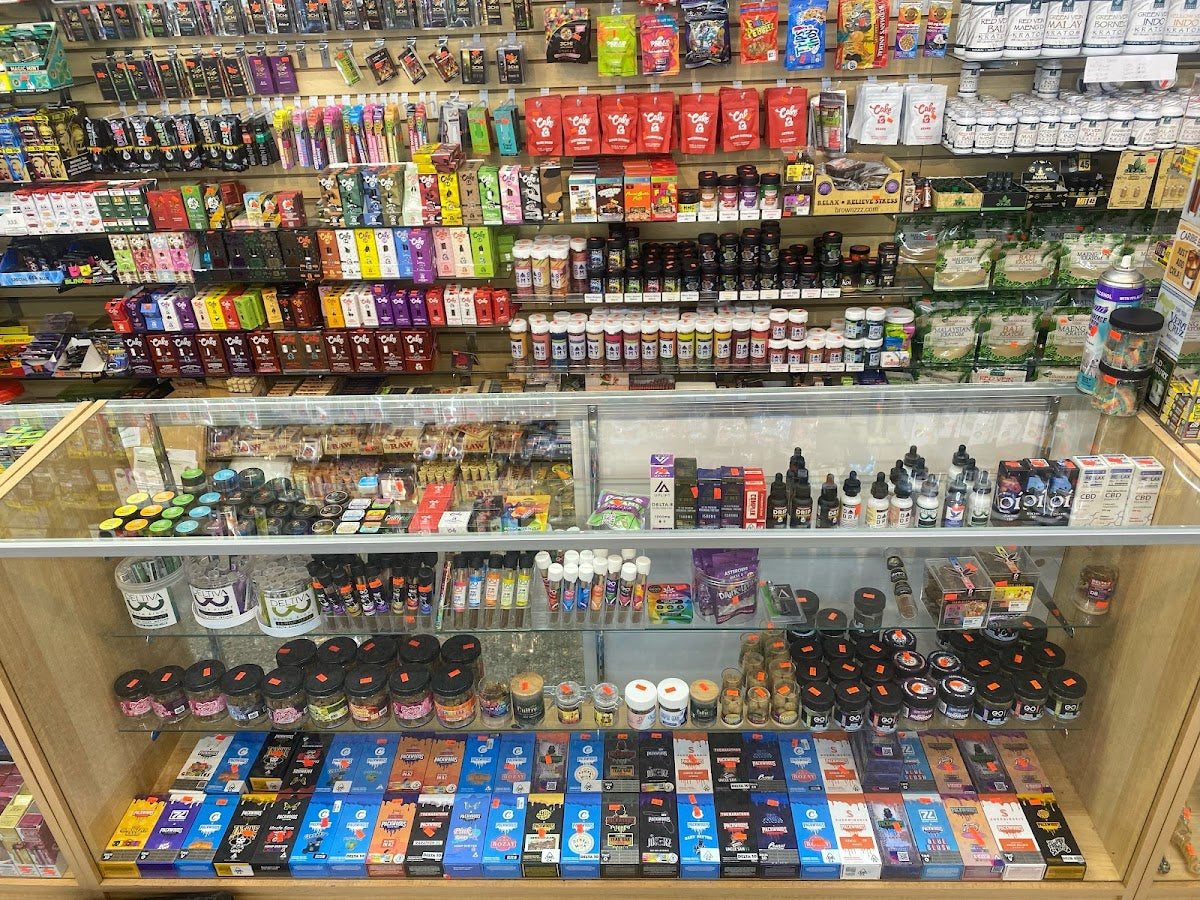 VAPE AND SMOKE SHOP LOCATOR