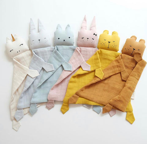 couvertures de lapin aux couleurs douces pour les enfants.