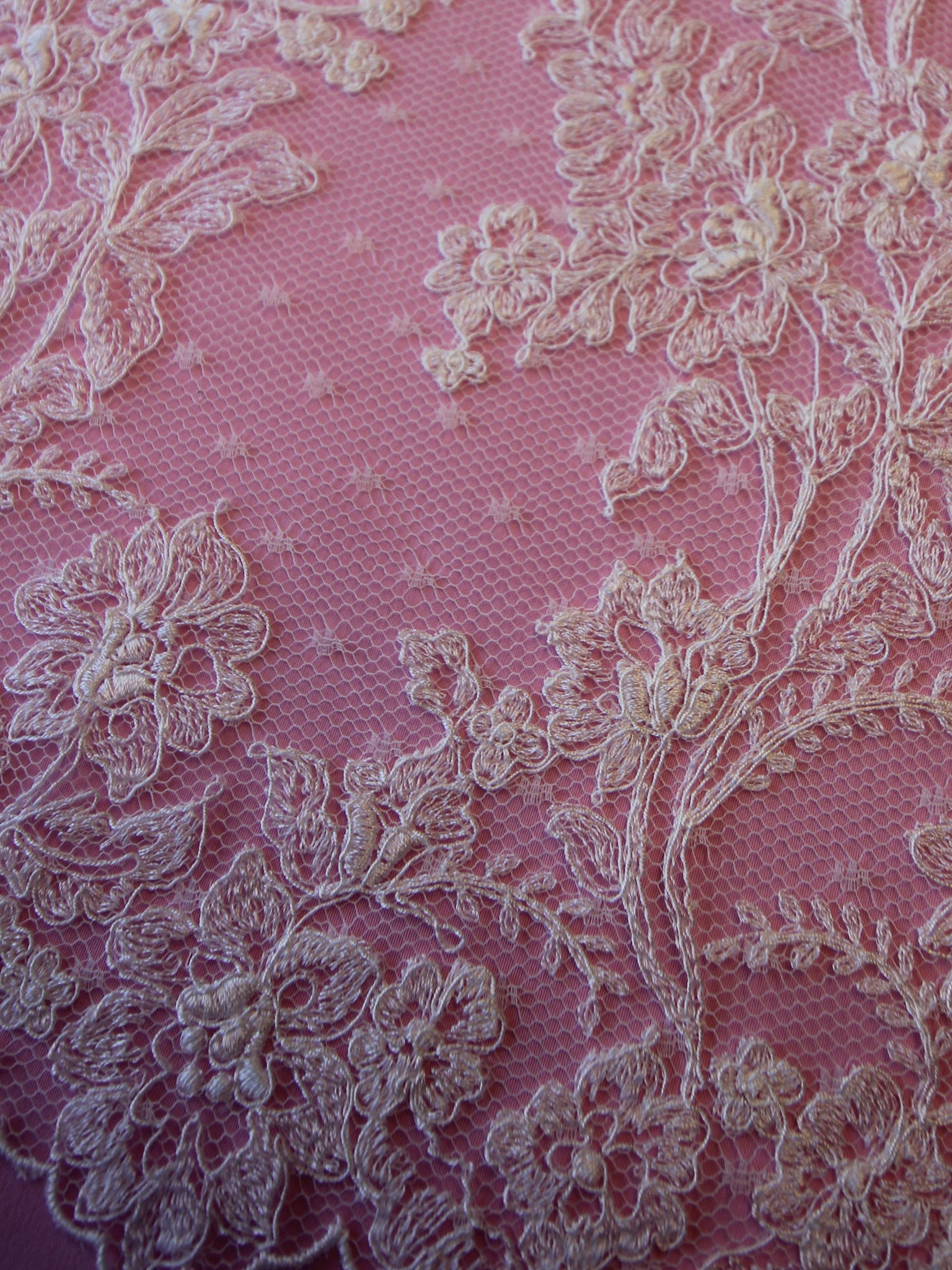 51 Wide Vintage Embroidered Floral Motif Scalloped Cotton Lace
