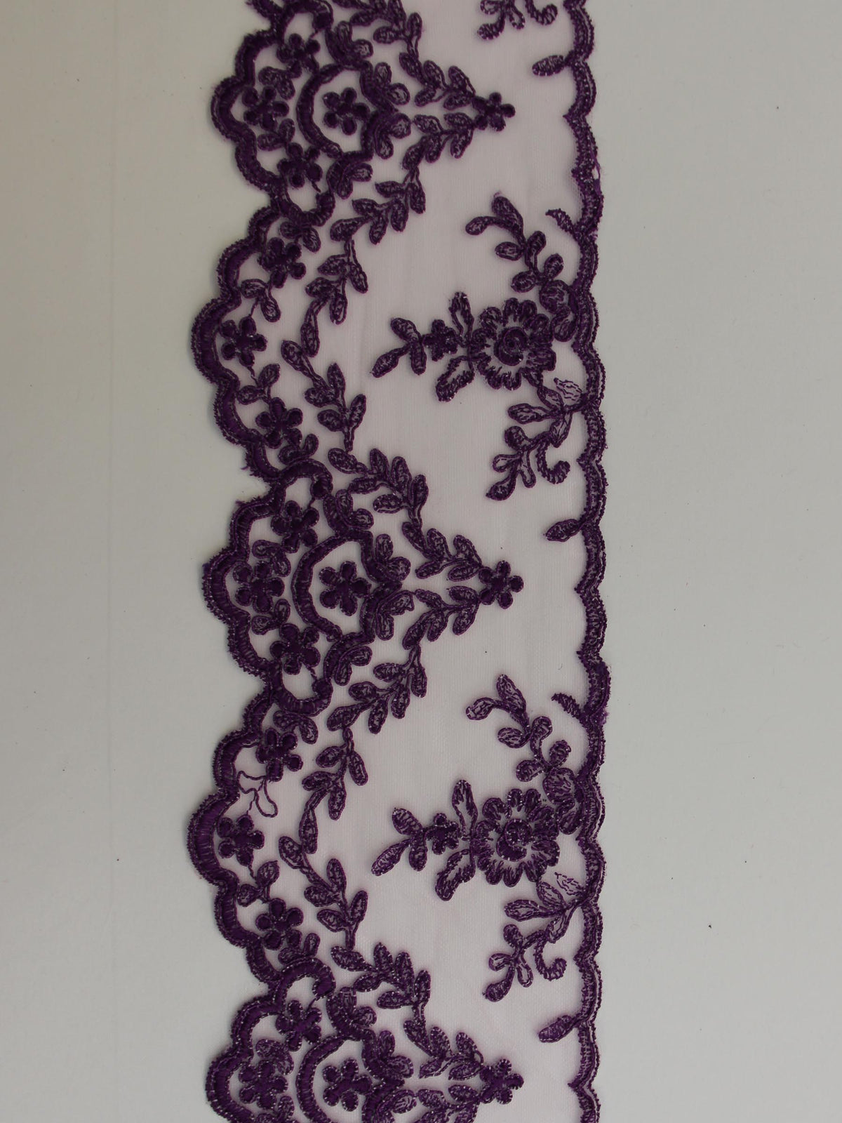 Plum Lace Trim - Dominique