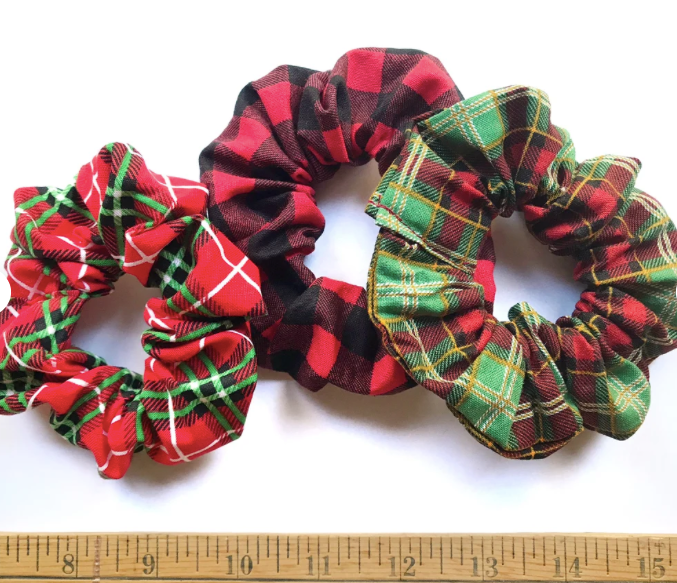 Christmas Plaid Scrunchy Set