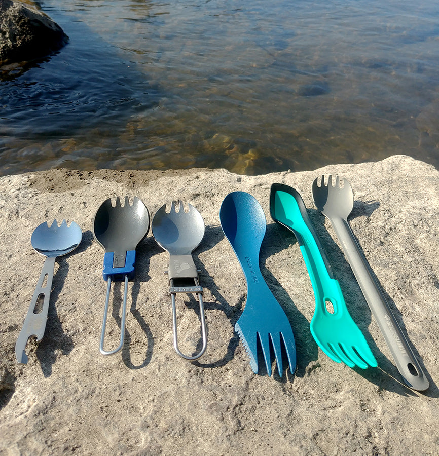 Tent Stakes Roundup: Pros and Cons of 6 Ultralight Options – Garage Grown  Gear