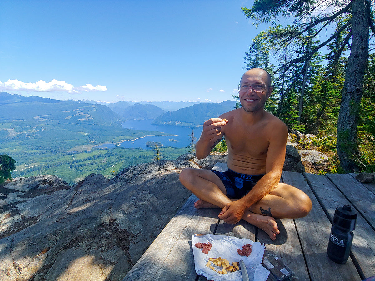 How to Eat Food Nutrition Thru-hiking Backpacking GGG Garage Grown Gear feature