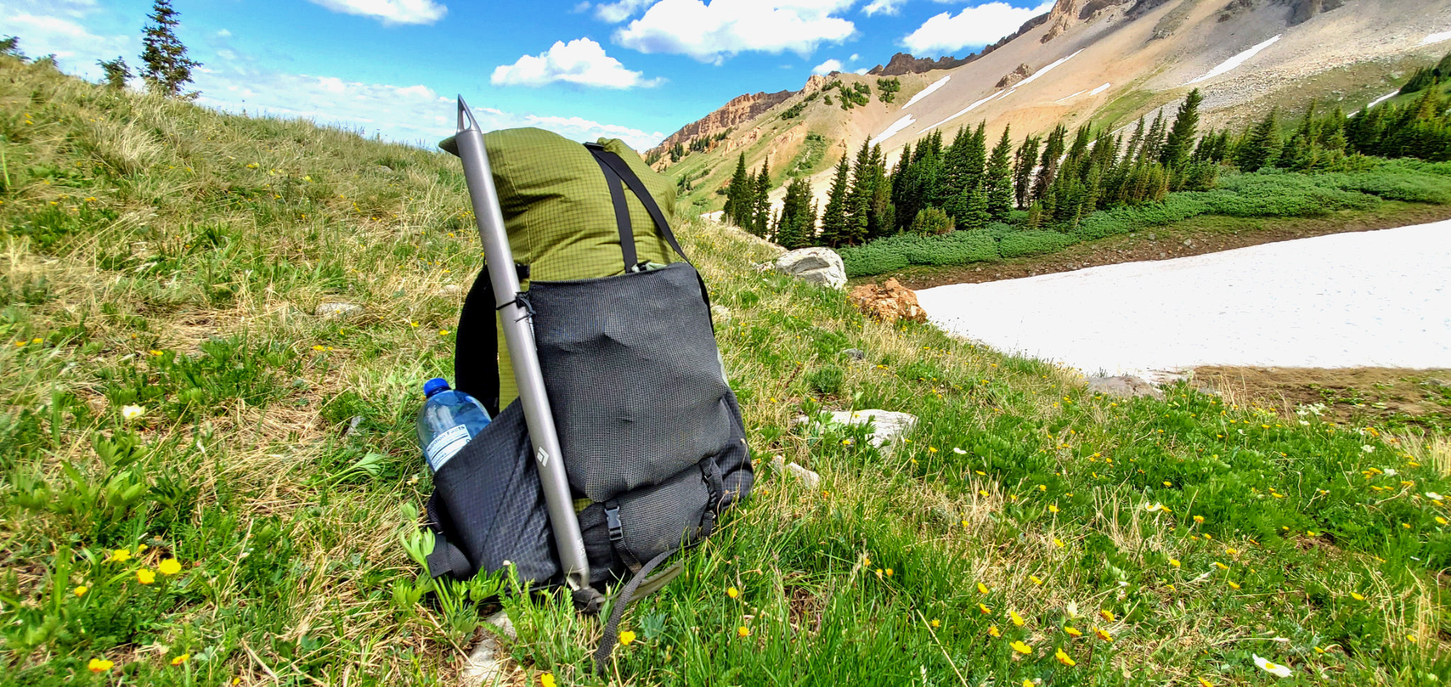 Review: Neighborhood's Meadowlark 30 Ultralight Frameless Pack – Garage  Grown Gear