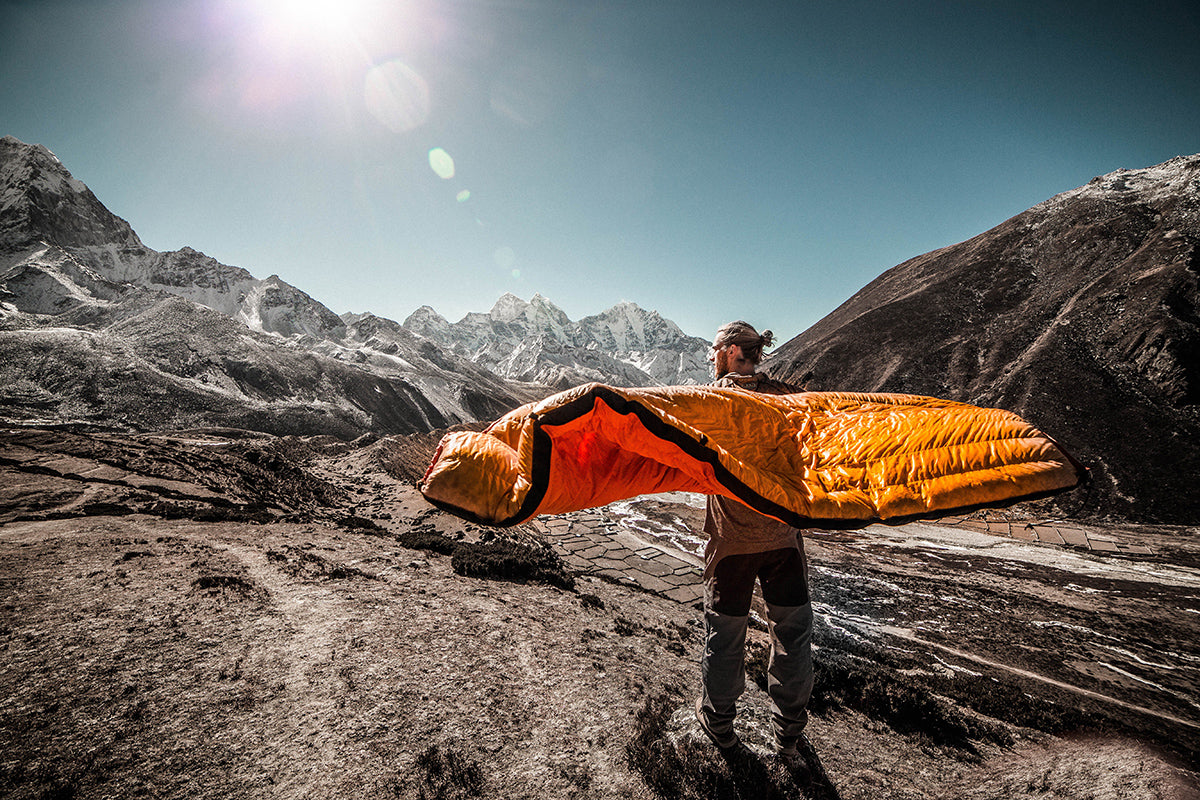 Quilts vs Sleeping Bag Best Lightweight Ultralight UL Sleep System Backpacking