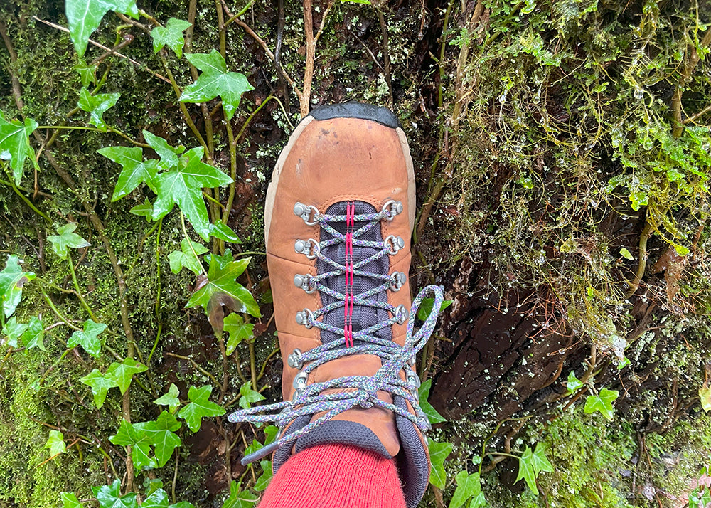 buzztek waxed shoelaces by beavertail reviewed on boots