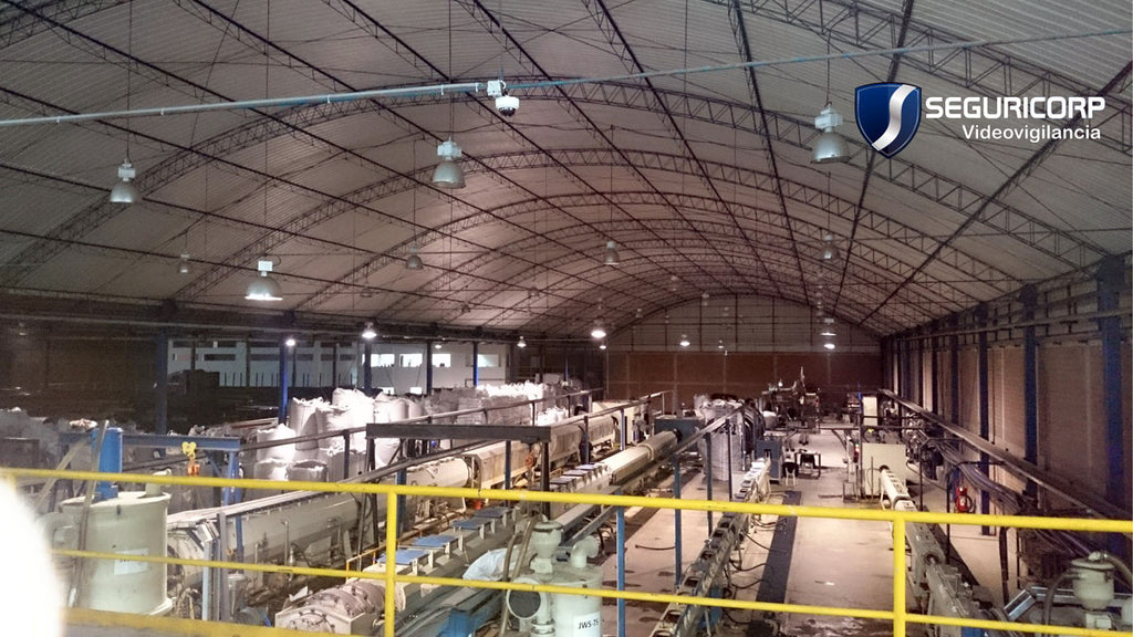 INSTALACION DE CAM IP FABRICA - SEGURICORP PERU