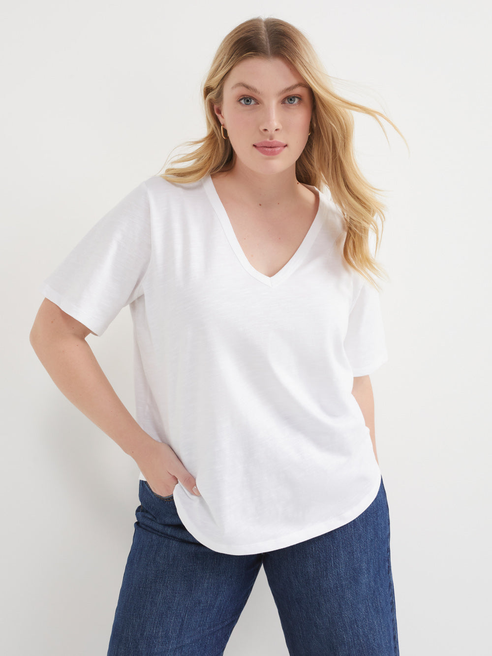 Common Standard Organic Cotton V-Neck Tee