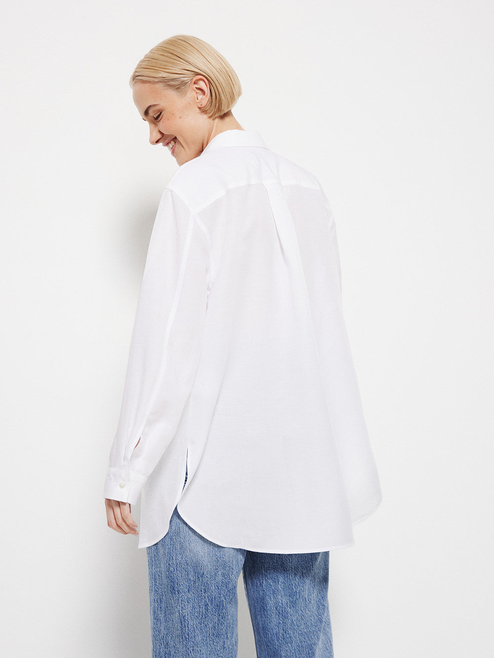 The Linen Blend Relaxed Shirt