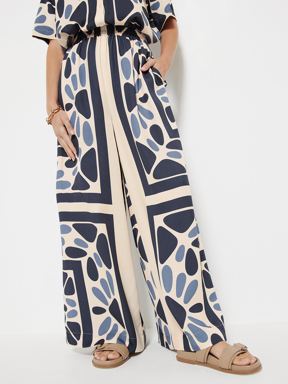 The Silky Print Pant
