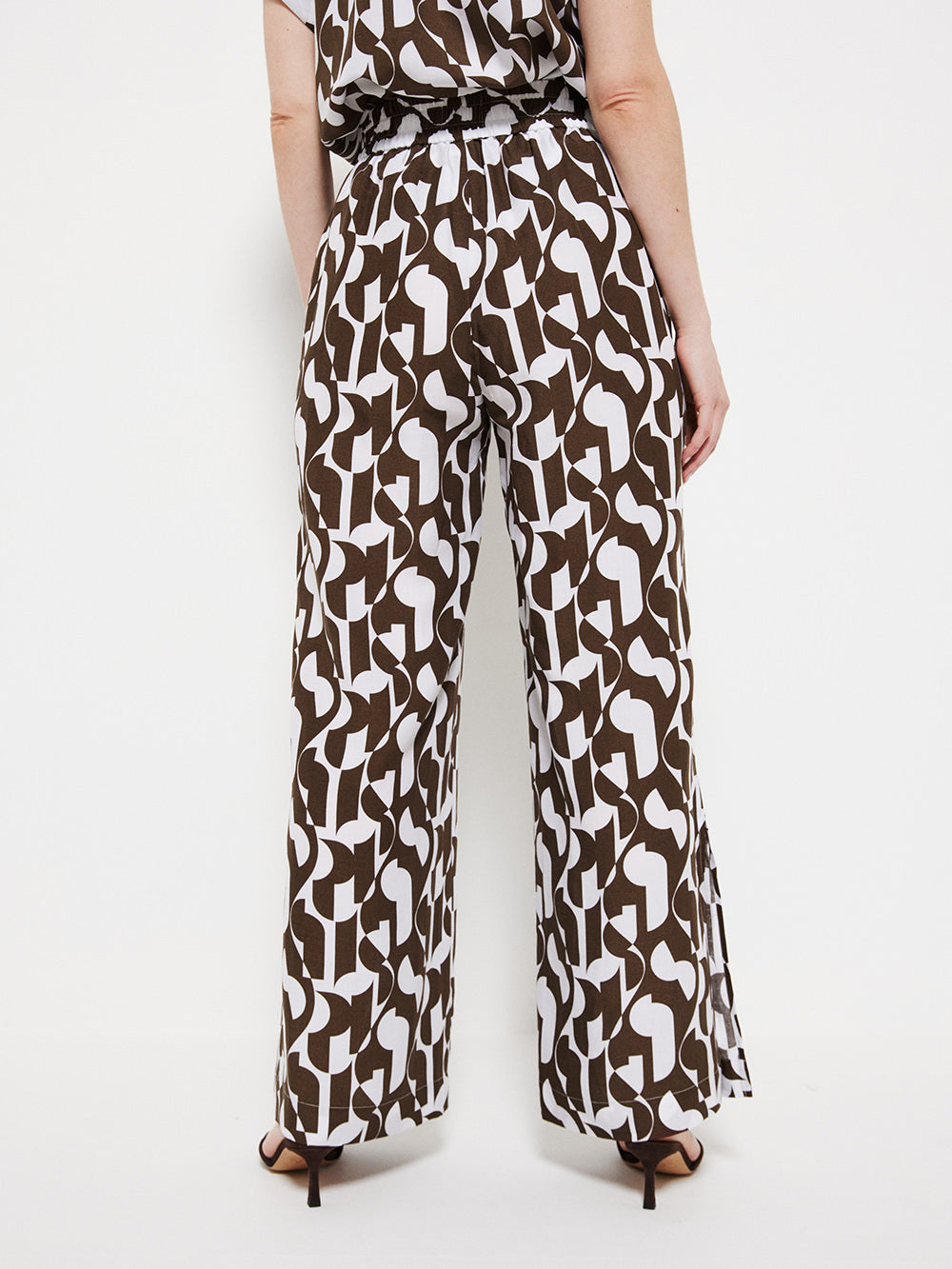 The Graphic Print Pant