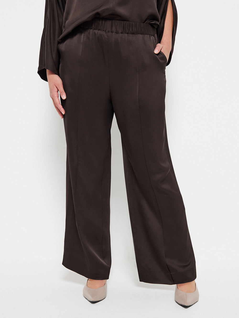 Pin Tuck Pull On Pant