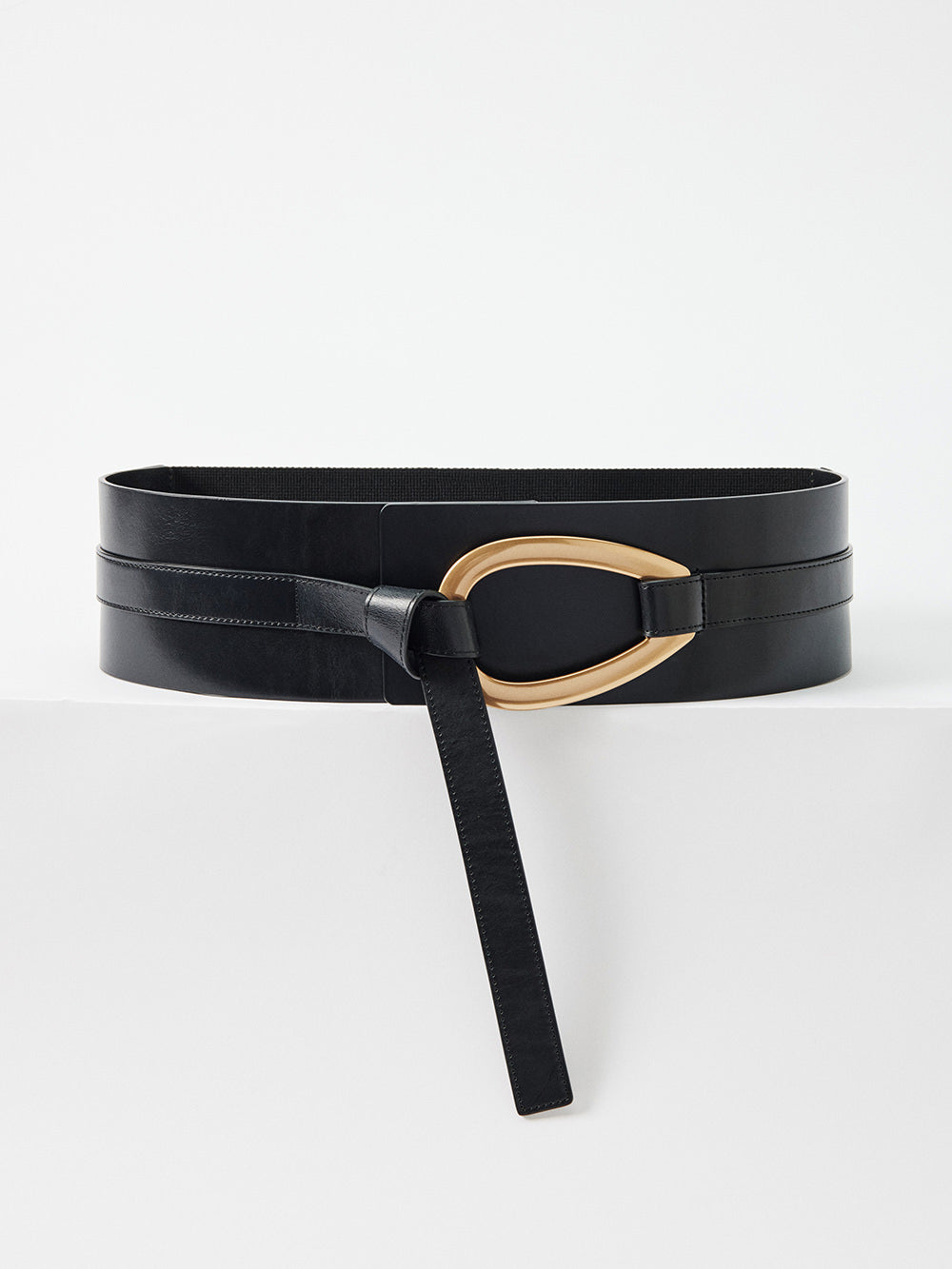 The Feature Buckle Waist Belt
