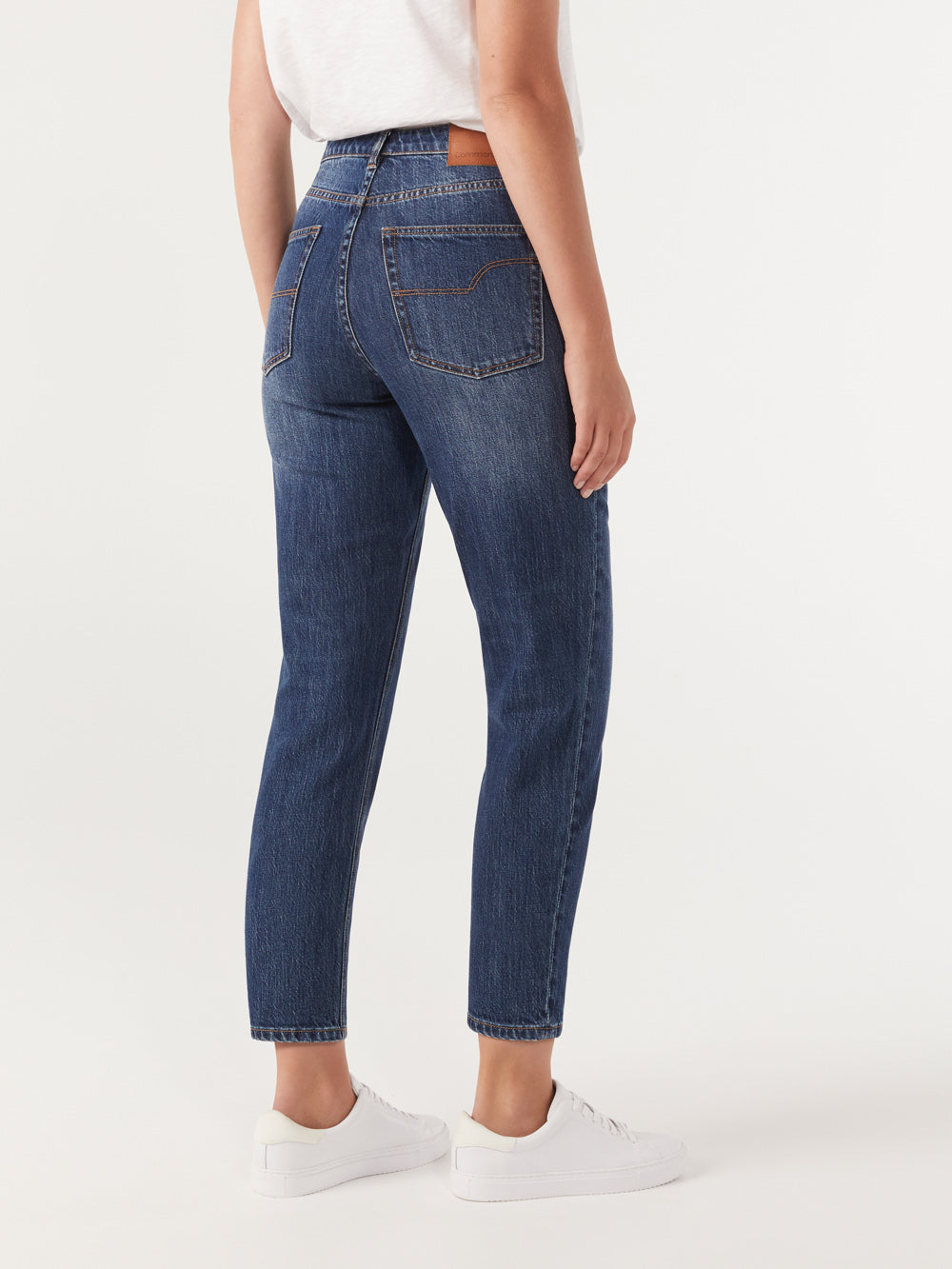 The Cropped Girlfriend Jean