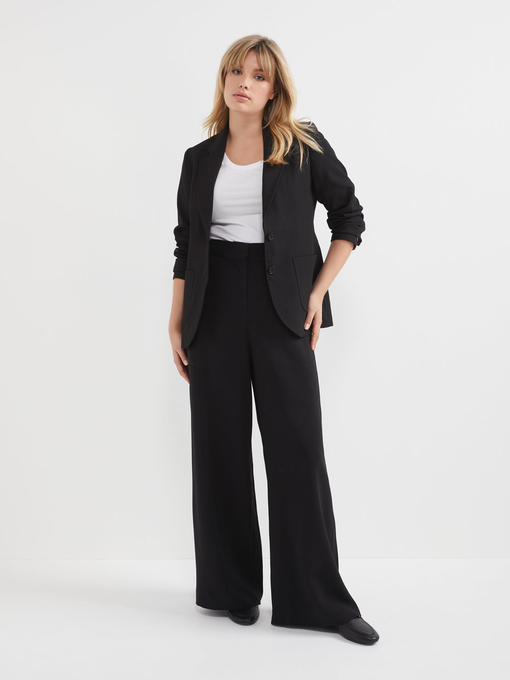 The Stretch Crepe Draped Trouser