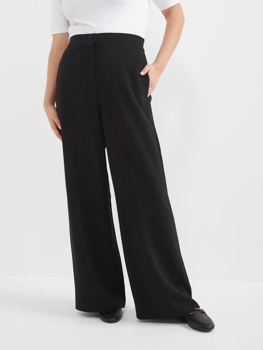 The Stretch Crepe Draped Trouser